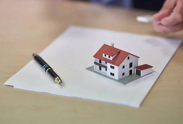 Top Real Estate Consultant in Red Bank for Buyers & Investors