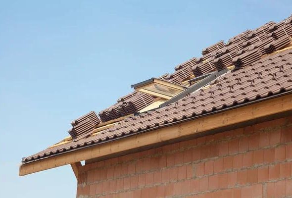 Top Roofing Repair Specialists for Roof Restoration