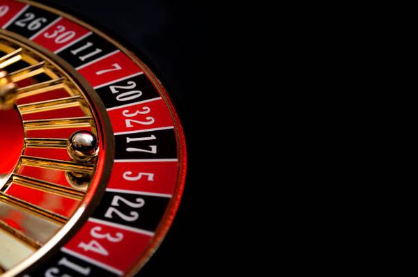 Comparing Traditional Sites and Modern Crypto Casinos