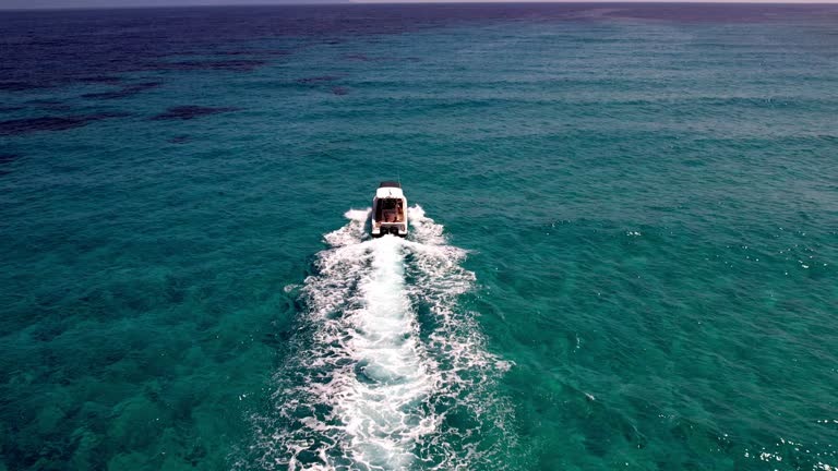 Half-Day Boat Rental Enjoy a Relaxing Day on the Water