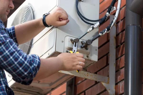 Keep Your Air Conditioner Running Smoothly During Hot Weather