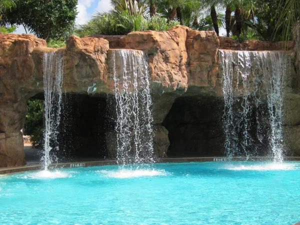 Discover Modern Designs and Features for Inground Pools MN